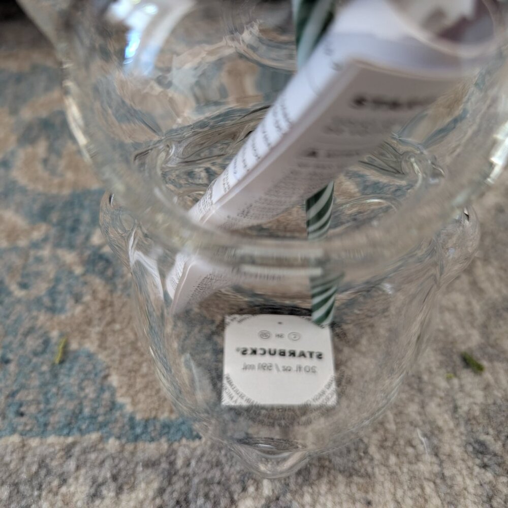 STARBUCKS Bearista Bear Glass Tumbler Cold Cup With Straw Holiday 2026 - Picture 7 of 14